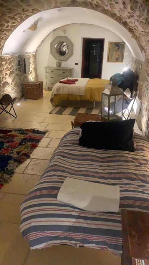 La Villageoise, Chambre Troglodyte Pitoresque Au Coeur Du Village Rognes Luaran gambar